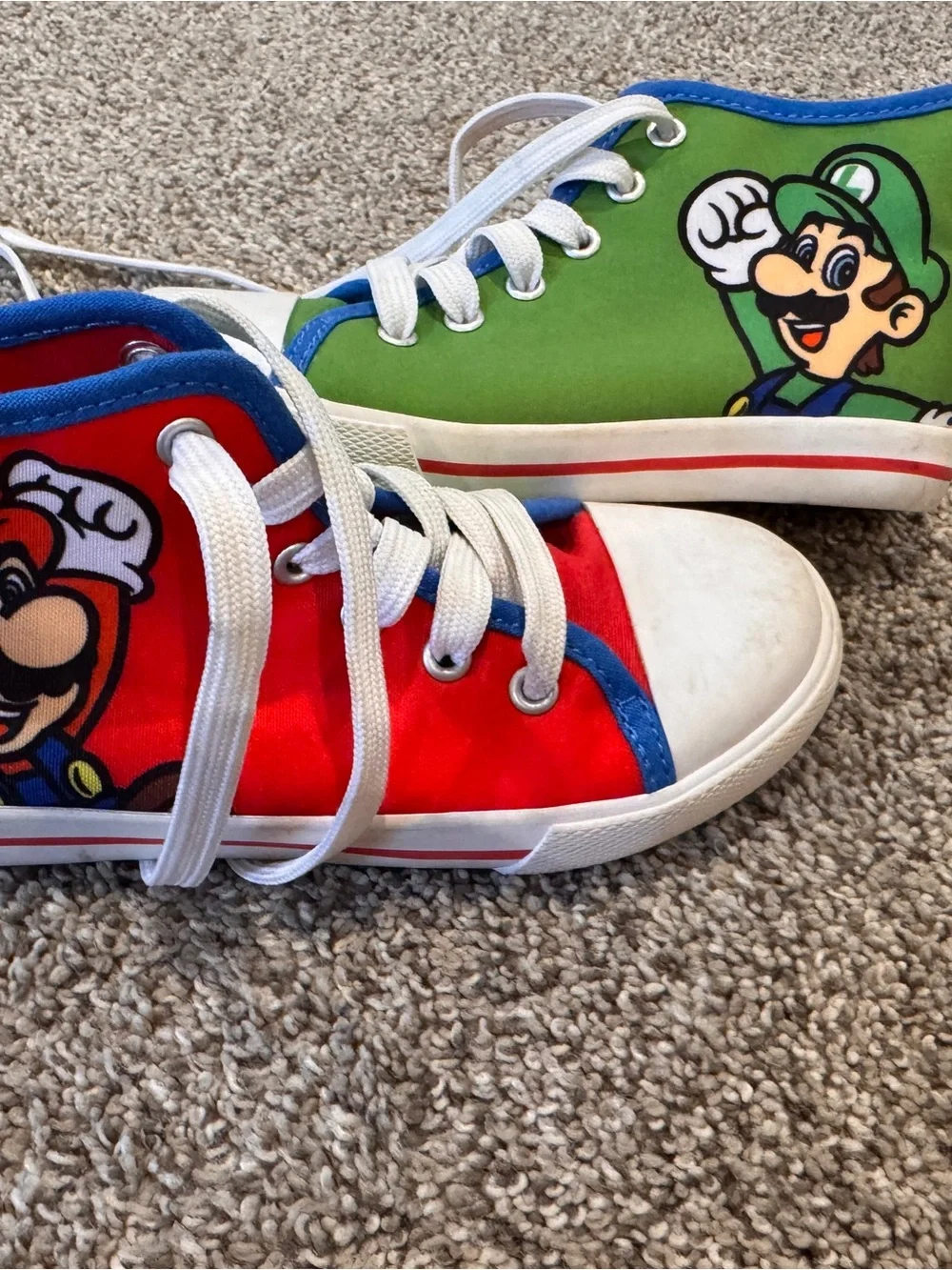 Kids Mario Luigi and Yoshi Red & Green high top Lace-Up Sneakers size 12 kids